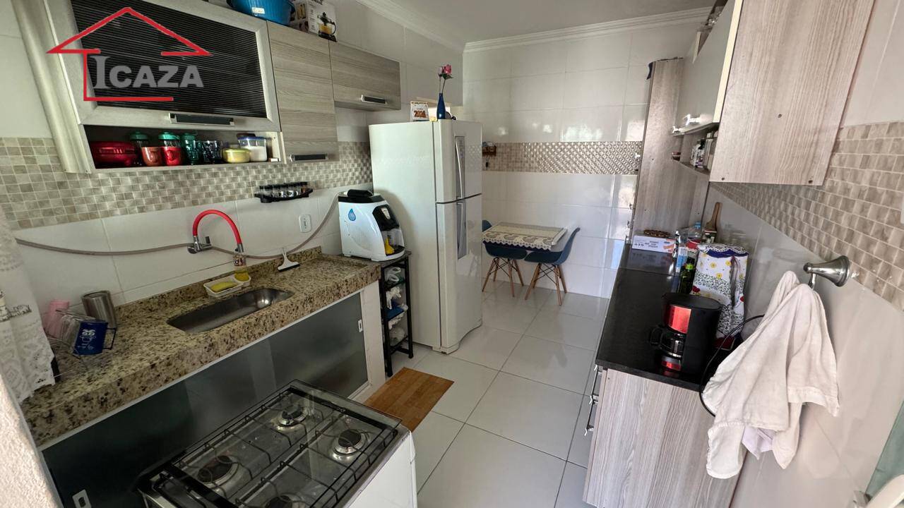 Casa à venda com 2 quartos, 120m² - Foto 10