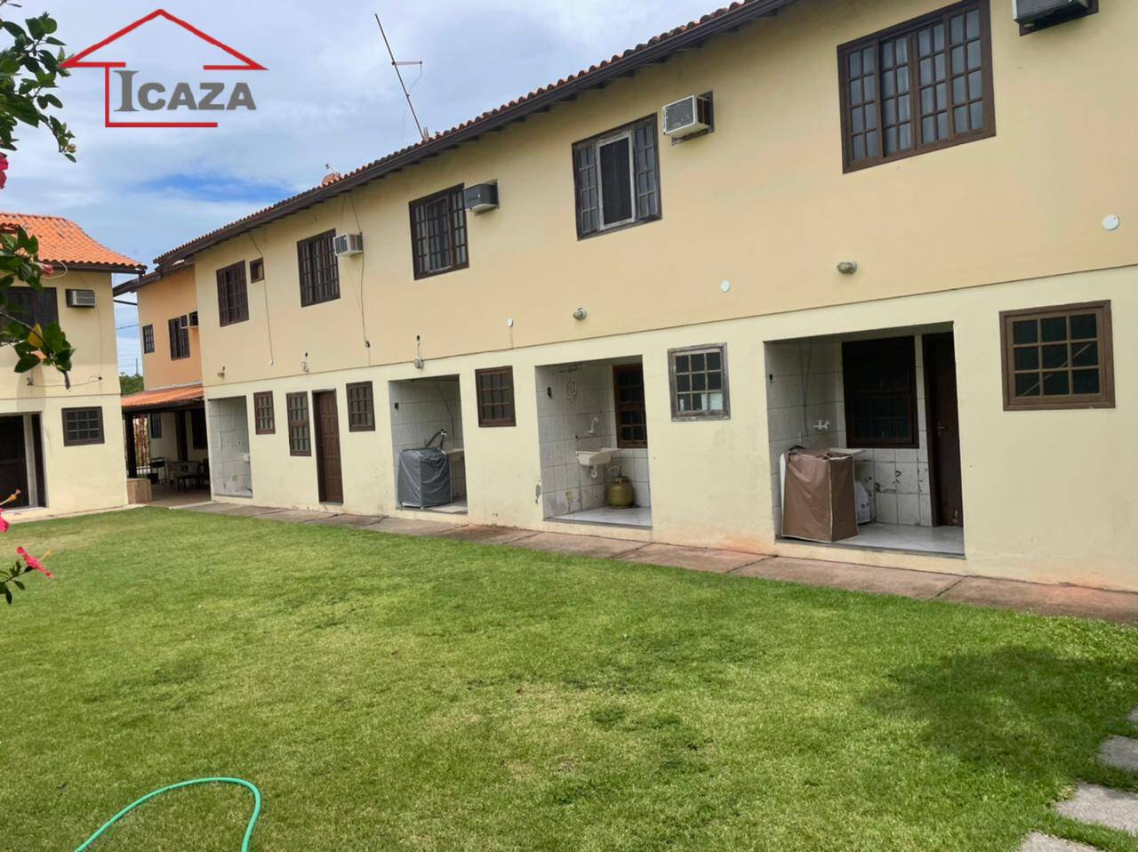 Casa à venda com 2 quartos, 70m² - Foto 2