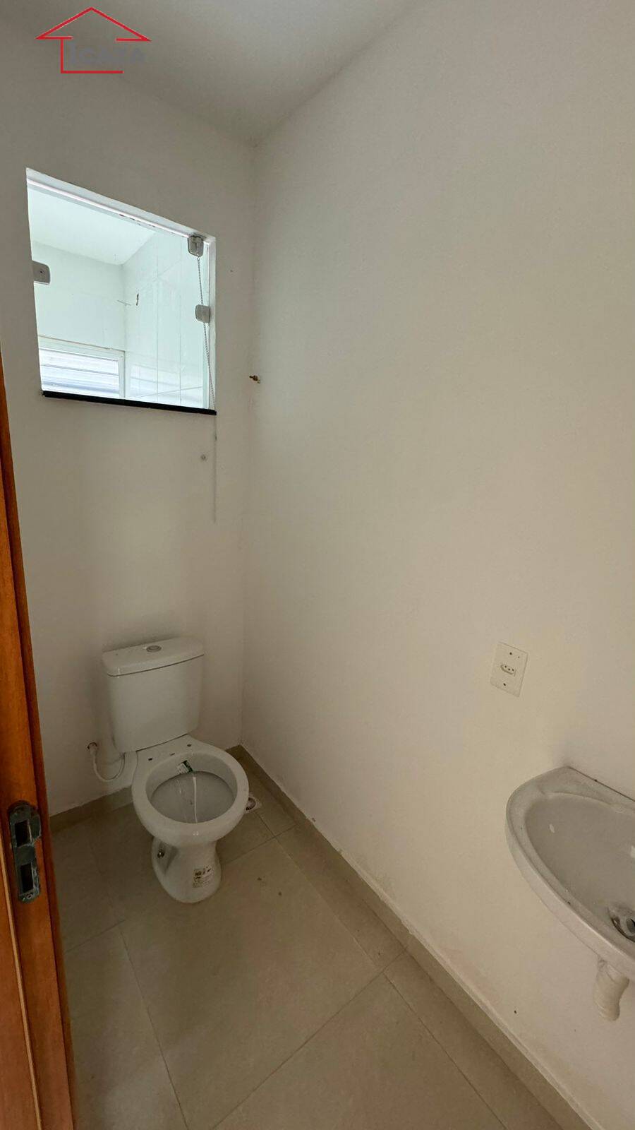 Casa à venda com 2 quartos, 57m² - Foto 5