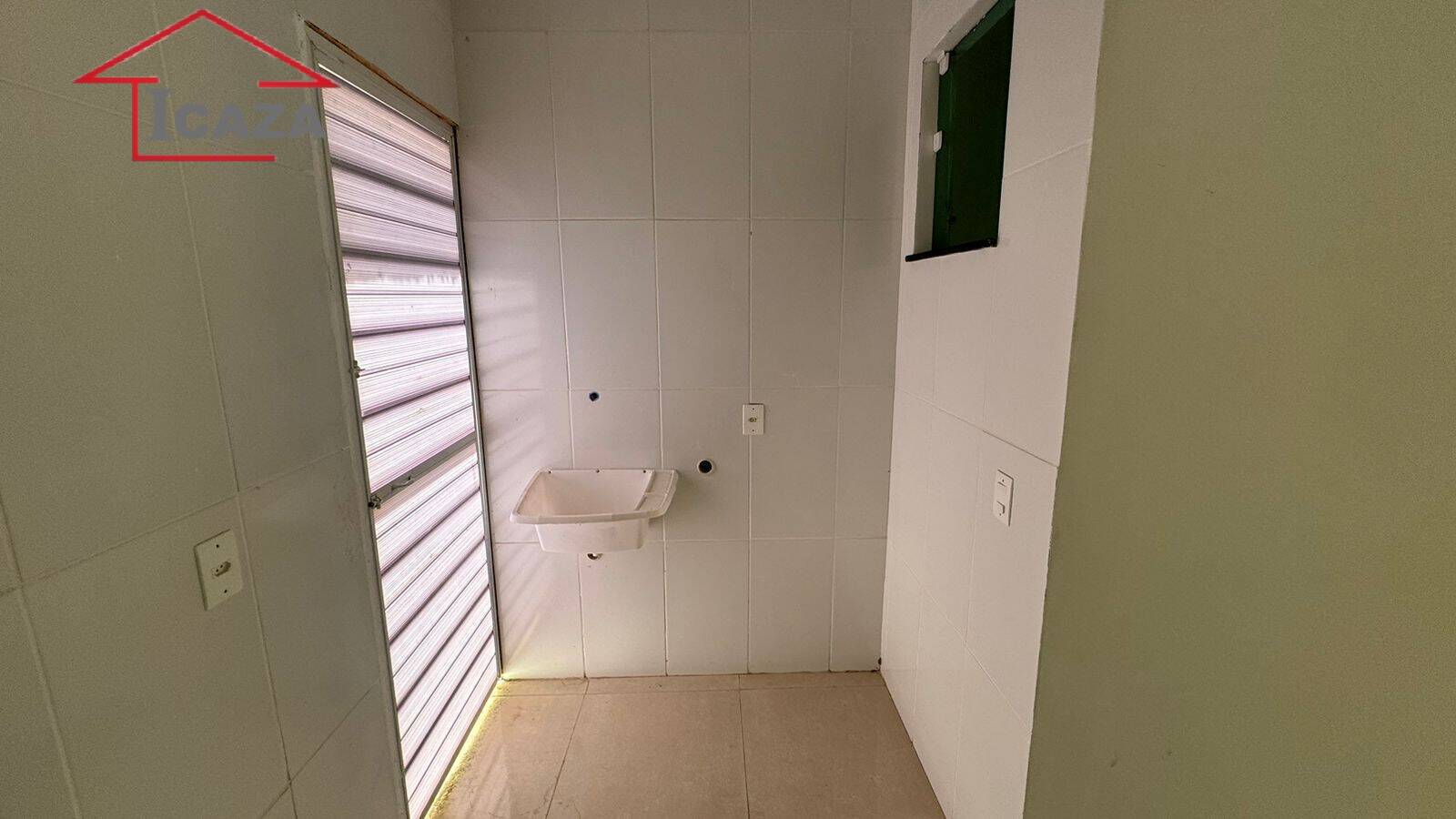 Casa à venda com 2 quartos, 57m² - Foto 8